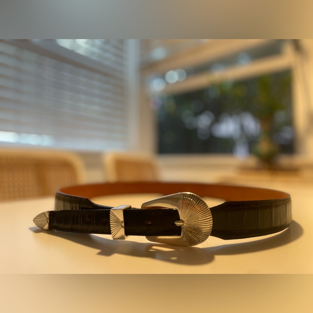 Vintage 1990 Onyx Silver Buckle Black Leather Dress Belt